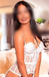 Housewife Escorts DLF City Phase 1 Gurgaon
