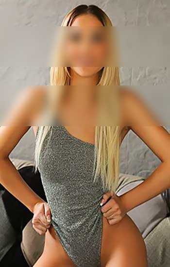 Busty Russian Call Girls DLF City Phase 2 Gurgaon
