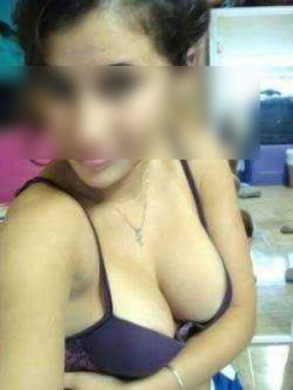 Desi Escorts Available In Sector 51 Gurgaon