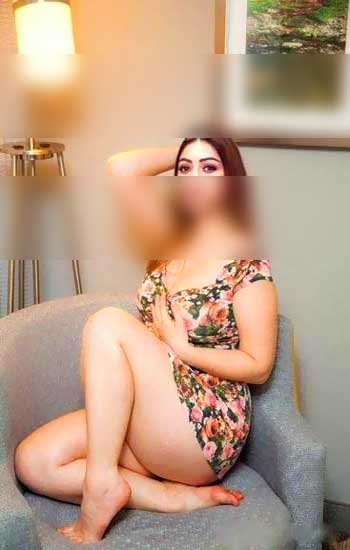 Sector 43 Gurgaon Slim Call Girl