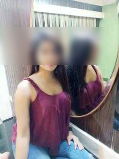 Sector 46 Gurgaon Slim Call Girl Available